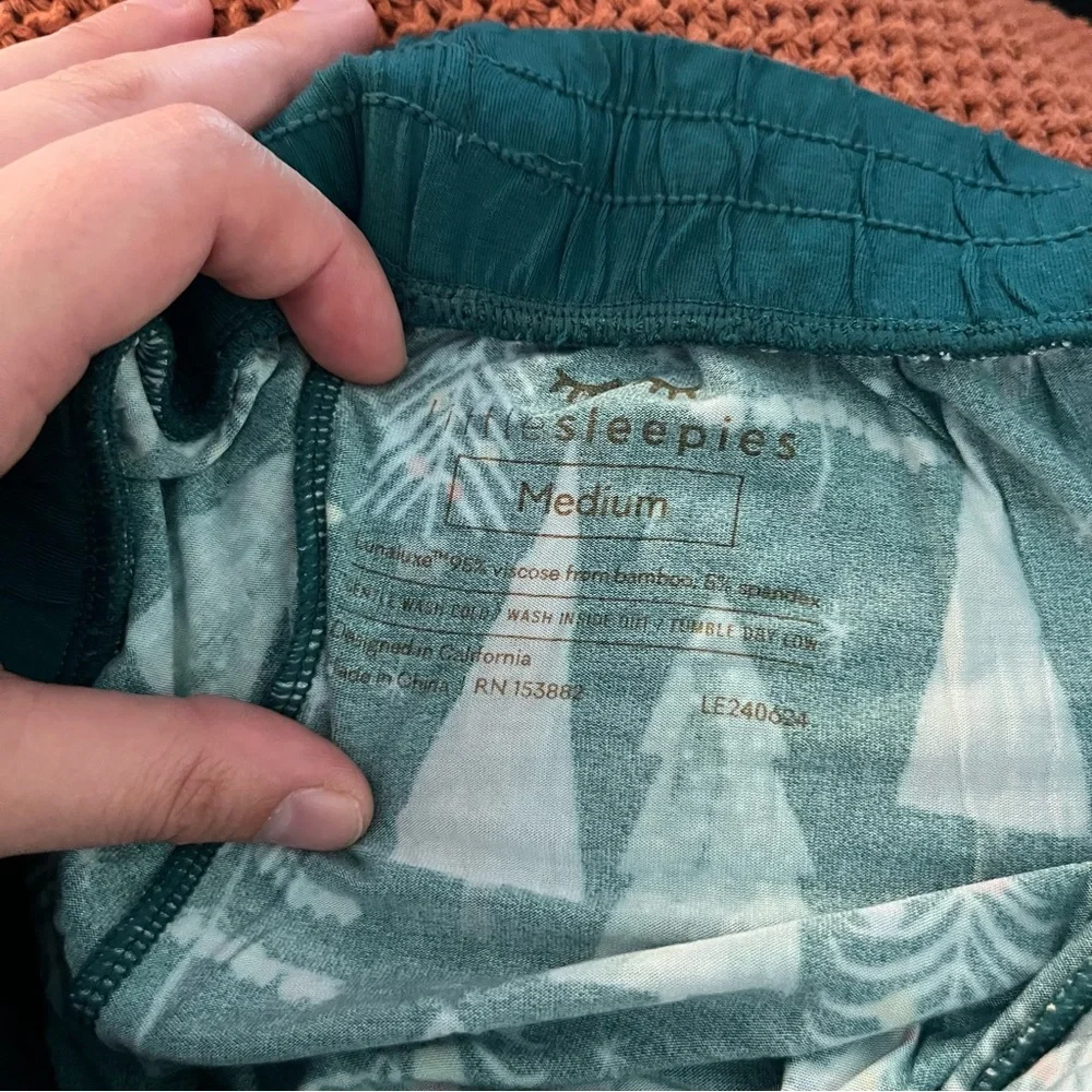 Little Sleepies Womens Twinkling Trees Christmas Pajama Pant Size Medium Bamboo - Picture 4 of 5